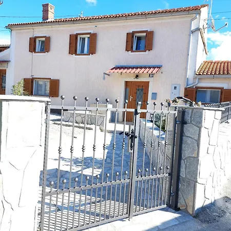 House Katarina فيلة *
